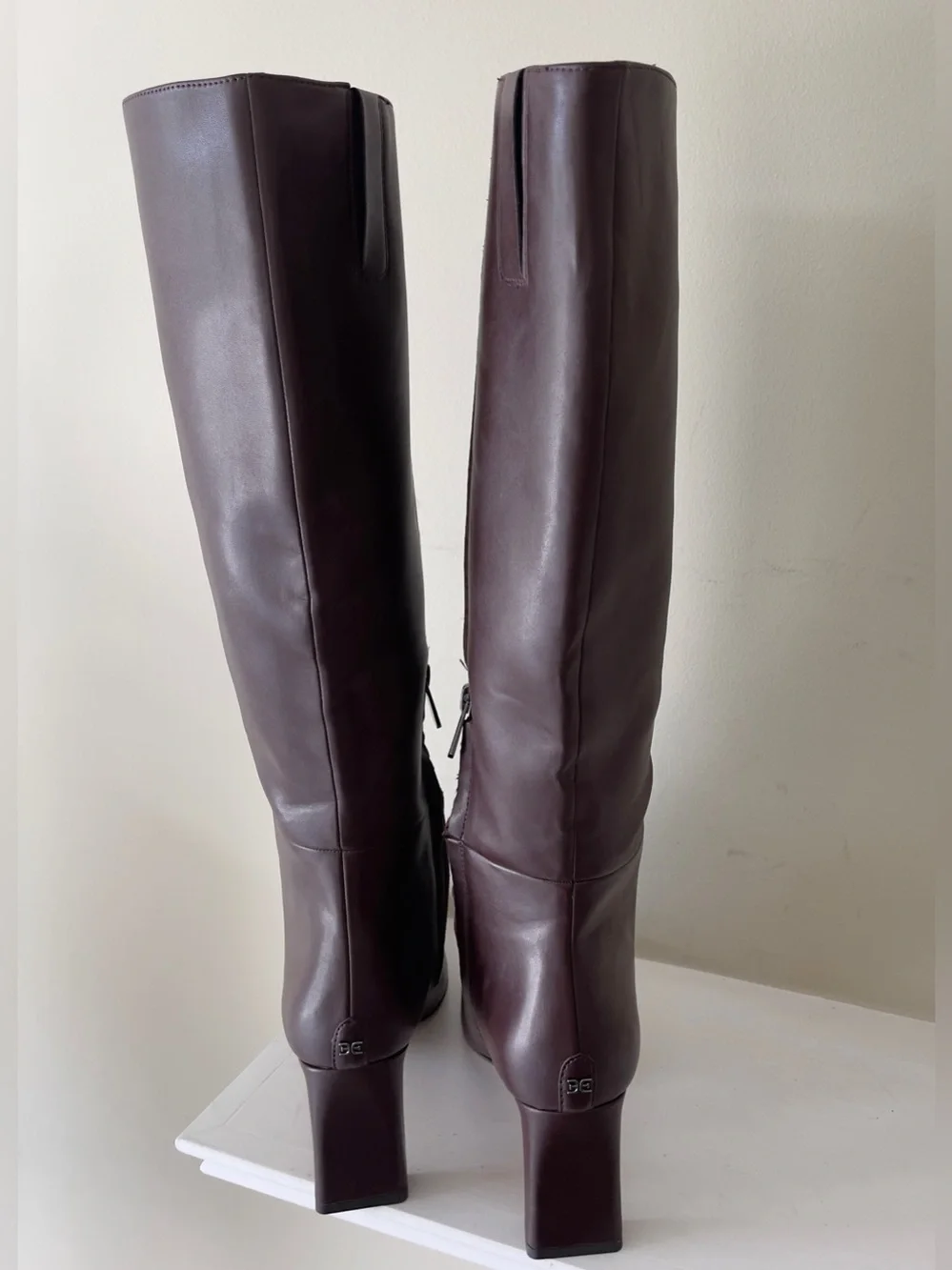 Sam Edelman Women's Sylvia Snip Toe Knee High Dress Brown Boots NWOT Size 8